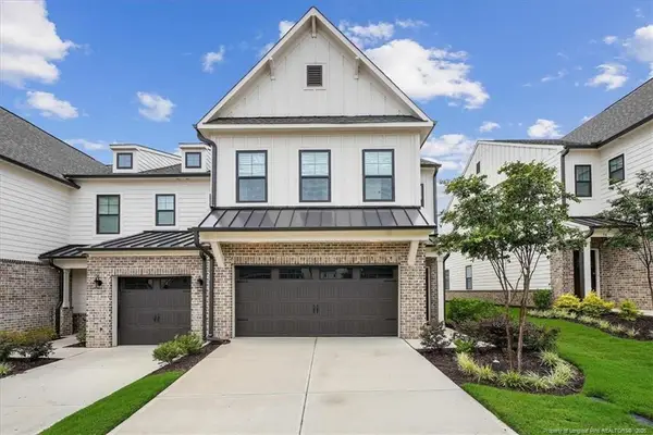 102 Paperwhite Place, Clayton, NC 27527