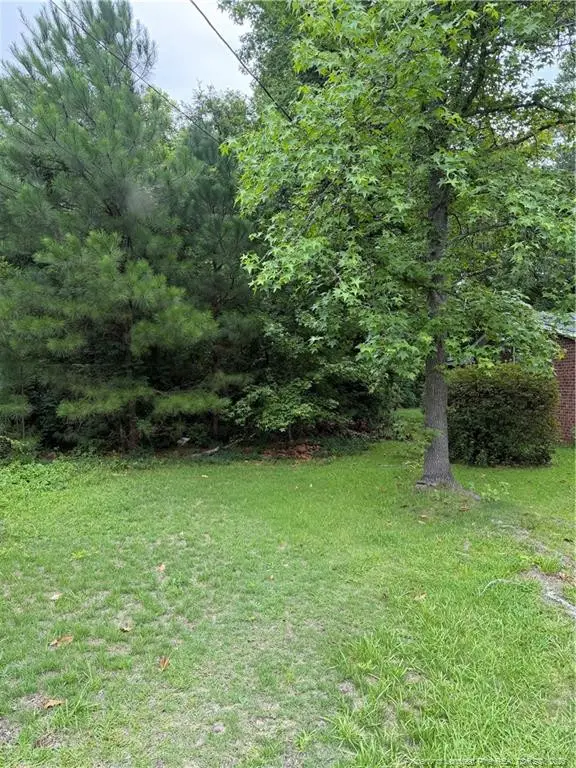 2105 Sapona Road, Fayetteville, NC 28312