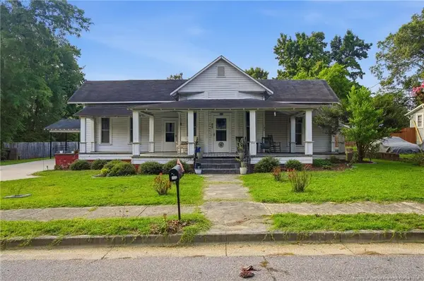 206 E 2nd Avenue, Red Springs, NC 28377