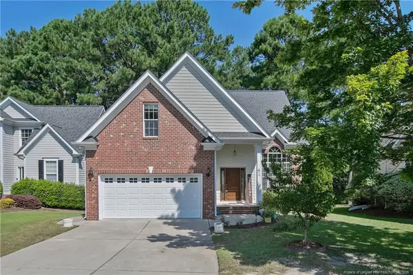 25 London Way, Spring Lake, NC 28390