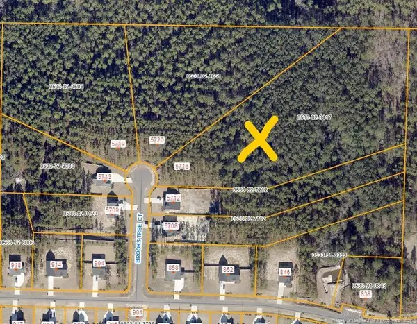 5716 Brooks Tree Court, Fayetteville, NC 28311