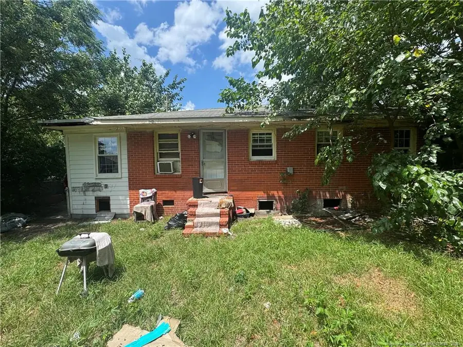 5307 Williamsburgh Drive, Fayetteville, NC 28304 - #3