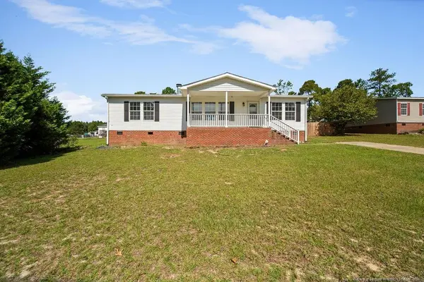 4928 Short Jesters Court, Hope Mills, NC 28348
