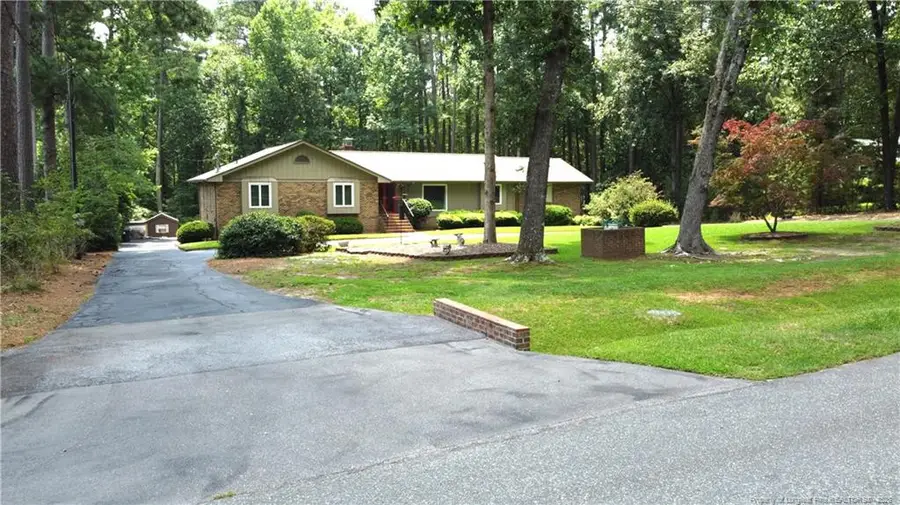 607 Pineknoll Drive, Sanford, NC 27330 - #3