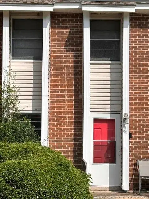 573 Winding Creek Road, Fayetteville, NC 28305