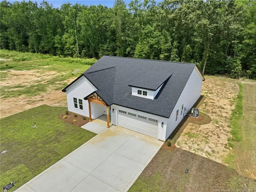 211 E 7th Avenue, Raeford, NC 28376 - #3