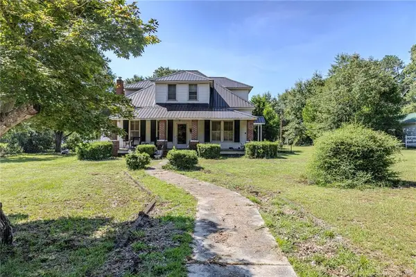 602 E Gertrude Street, Fairmont, NC 28340