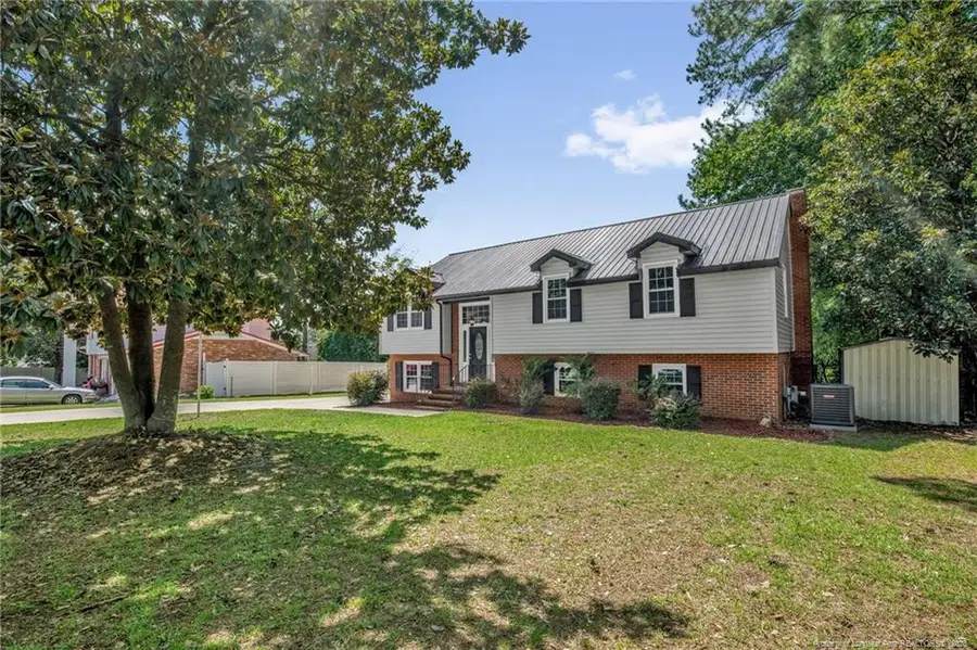 3614 Lakeshore Drive, Hope Mills, NC 28348 - #2