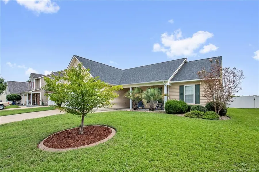 507 Fairfield Circle, Raeford, NC 28376 - #2