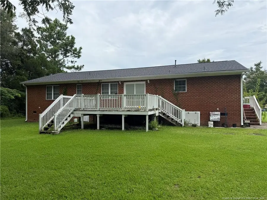 345 W Pungo Street, Belhaven, NC 27810 - #3