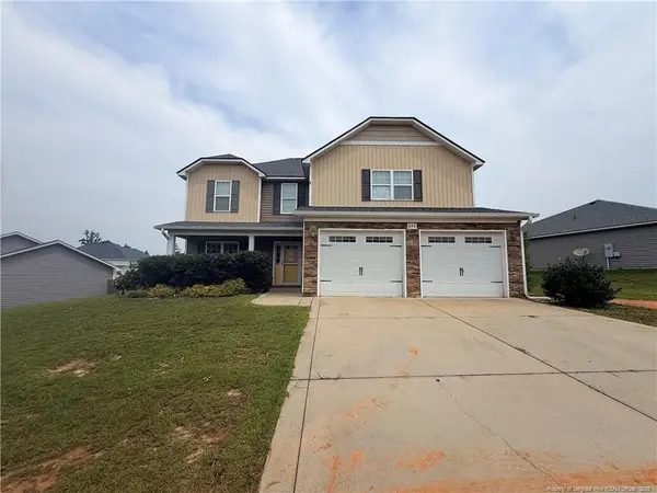 848 Screech Owl Drive, Hope Mills, NC 28348