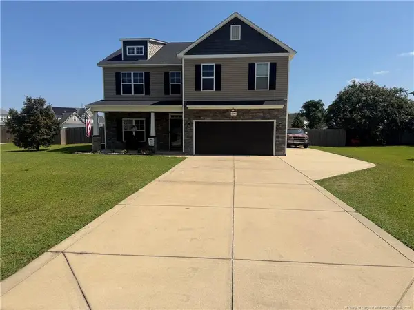 6648 Carriage Crossing Road, Hope Mills, NC 28348