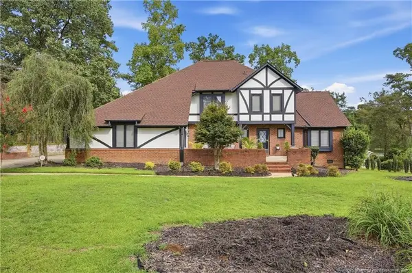 209 E Lochhaven Drive, Fayetteville, NC 28314