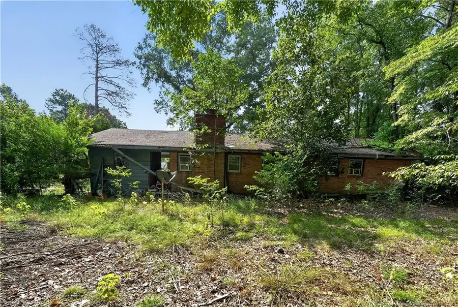508 Nixon Drive, Sanford, NC 27330 - #2