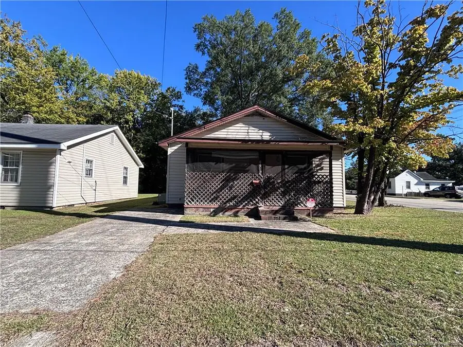 1000 N King Avenue, Dunn, NC 28334 - #2