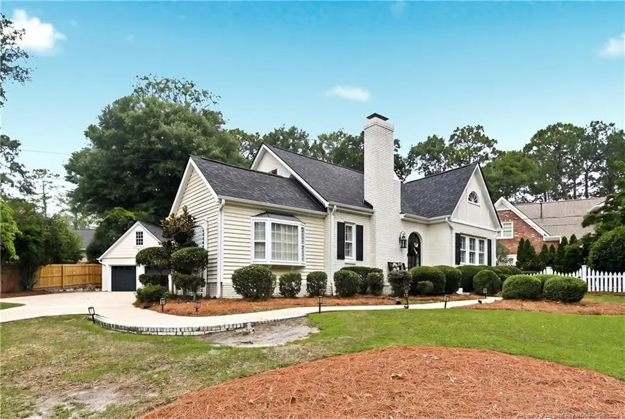 326 W Park Drive, Fayetteville, NC 28305 - #2