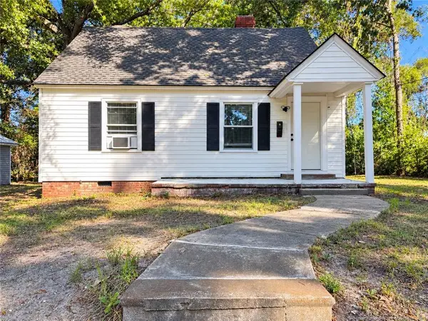 1049 Winslow Street, Fayetteville, NC 28306