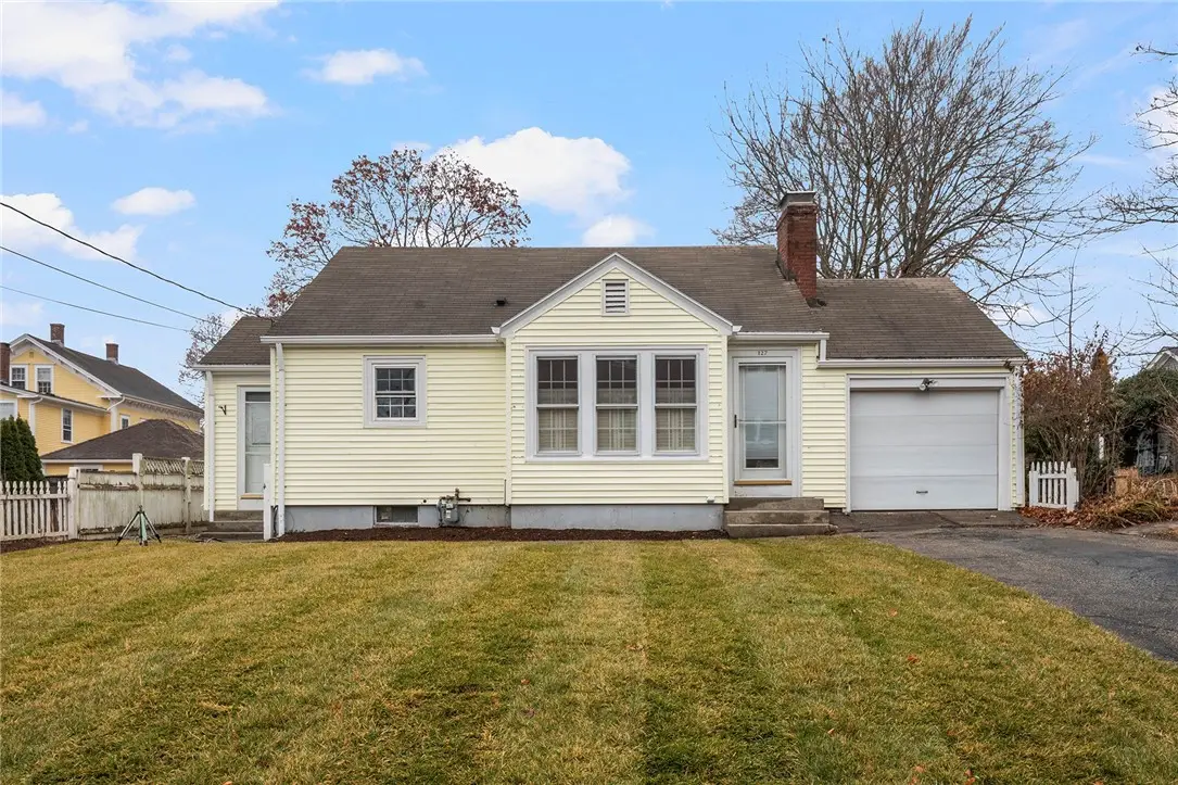 127 Prospect Street, East Greenwich, RI 02818 - Image #1