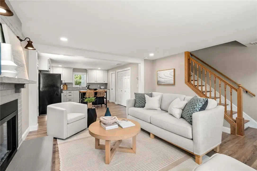 476 Green End Avenue, Middletown, RI 02842 - Image #1