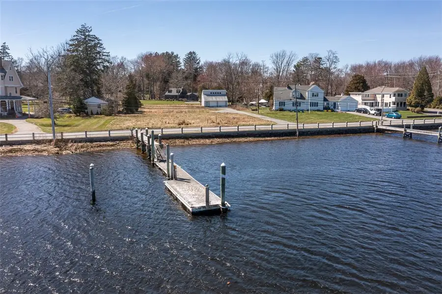 11 Mathewson Road, Barrington, RI 02806 - #3