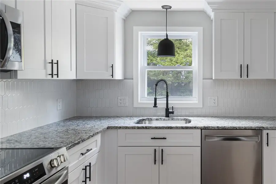 111 Missouri Drive, Warwick, RI 02886 - Image #3