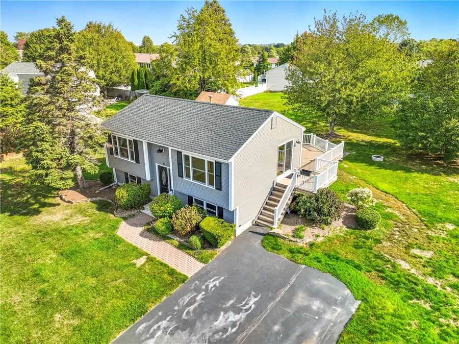 19 Cows Path, Middletown, RI 02842 - Image #2