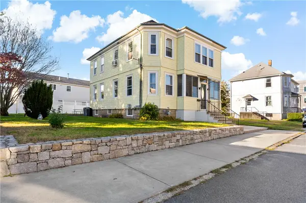 9 Apulia Street, East Providence, RI 02914