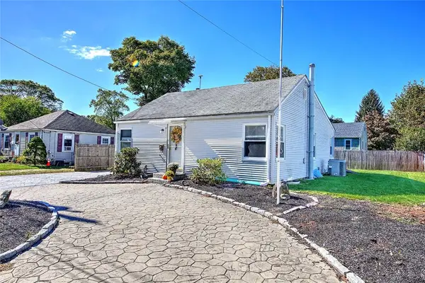 121 Hamilton Avenue, Warwick, RI 02886