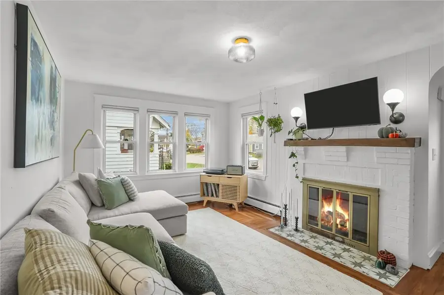 35 Barney Street, Rumford, RI 02916 - Image #3