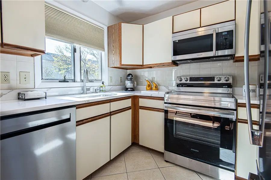 17 Packard Avenue #B-1-105, North Providence, RI 02911 - Image #3