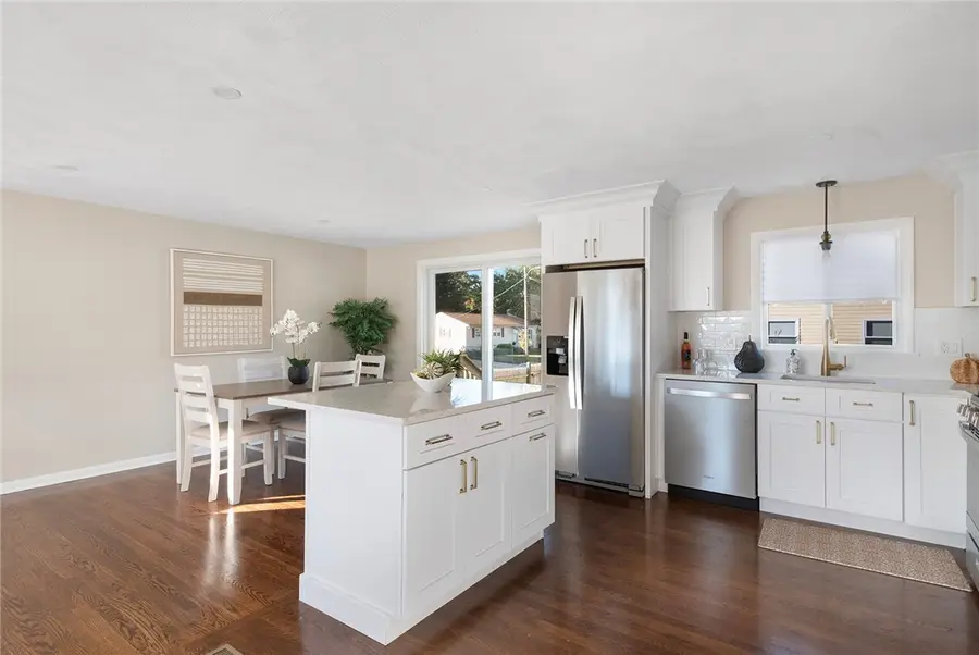 95 Kerri Lyn Road, Warwick, RI 02889 - Image #2