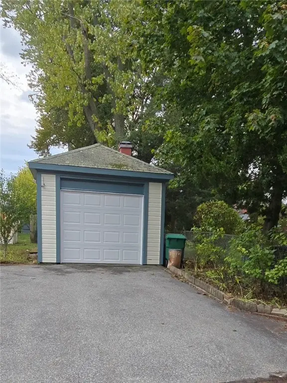 37 George Arden Avenue, Warwick, RI 02886 - Image #2