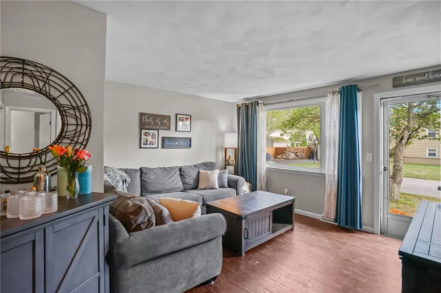 15 Obadiah Avenue, Warwick, RI 02889 - Image #2