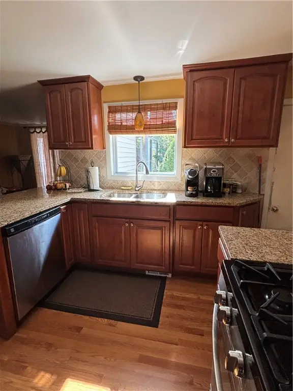 20 Wild Berry Drive, Cranston, RI 02920 - Image #2