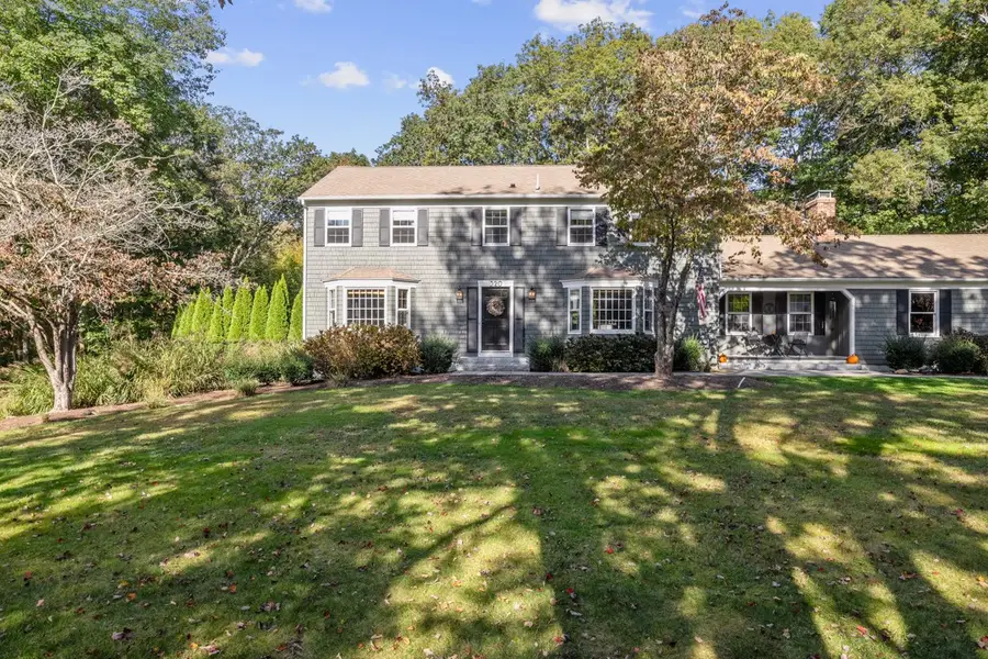 320 Stone Ridge Drive, East Greenwich, RI 02818 - Image #2