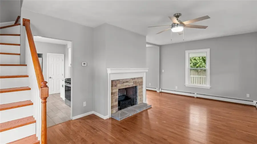 34 Chapin Avenue, Warwick, RI 02889 - Image #3