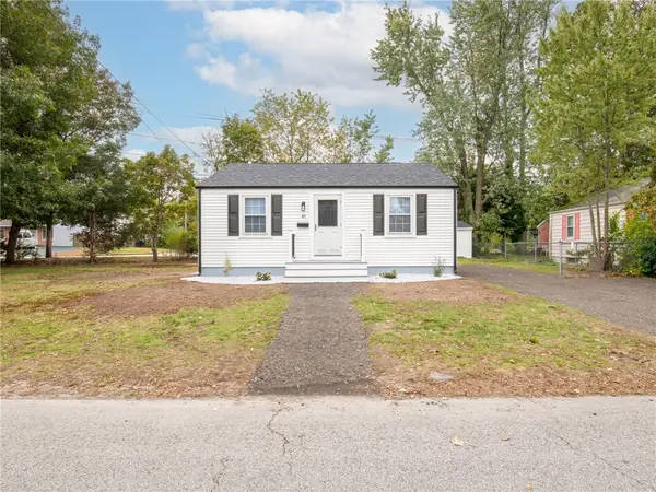 40 Easton Avenue, Warwick, RI 02888