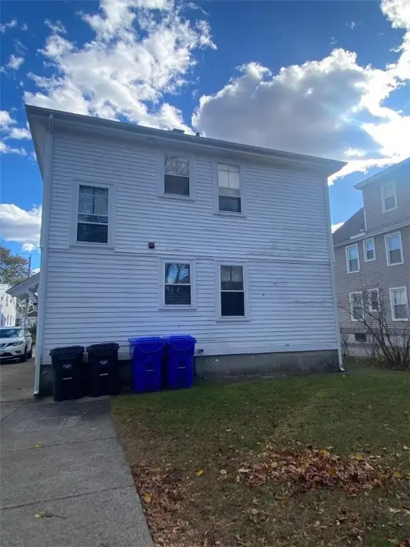 126 Suffolk Avenue, Pawtucket, RI 02861 - Image #2