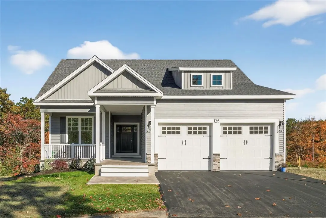 125 Julia Way, Johnston, RI 02919 - Image #1