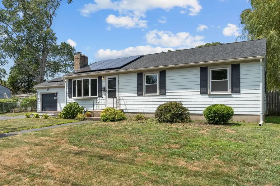 185 Brentwood Avenue, Warwick, RI 02886 - Image #2