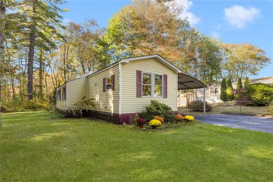 11 Nottingham Place, Coventry, RI 02816 - Image #2