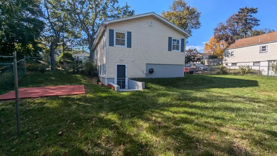 80 Hollywood Avenue, Warwick, RI 02888 - Image #3
