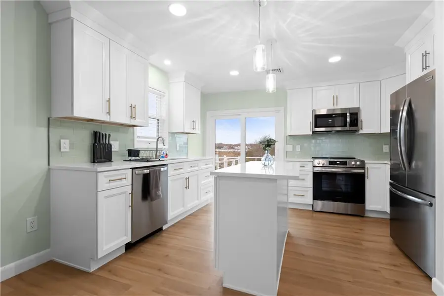 446 Atlantic Avenue, Westerly, RI 02891 - Image #2