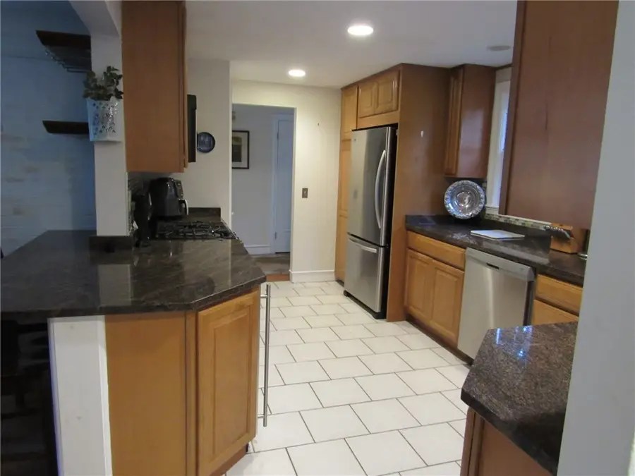 16 Shady Glen Drive, Warwick, RI 02818 - Image #3