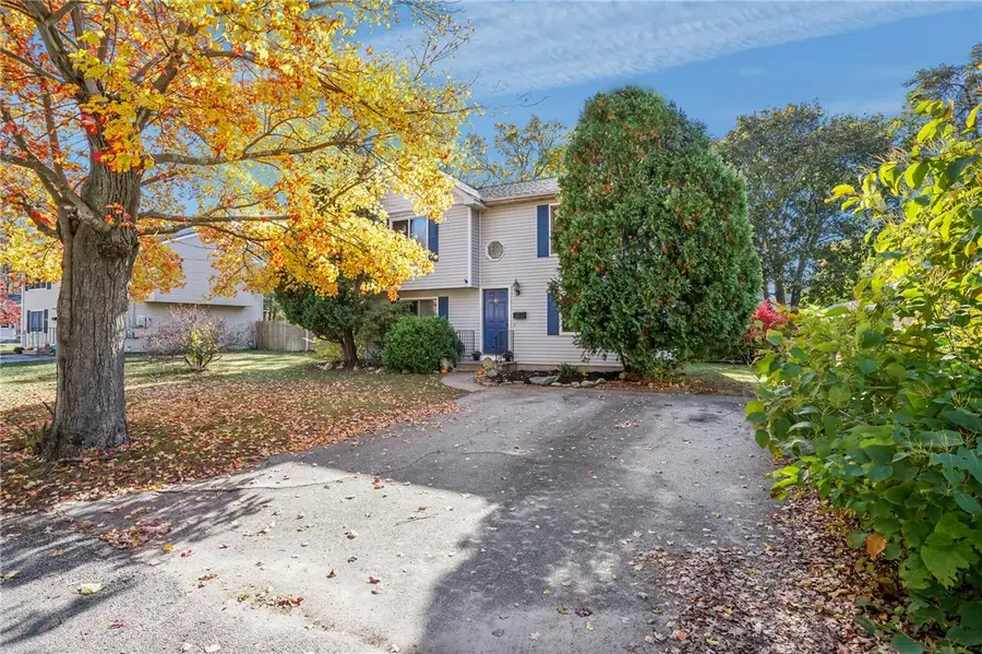 81 Fairhaven Avenue, Warwick, RI 02889 - Image #2