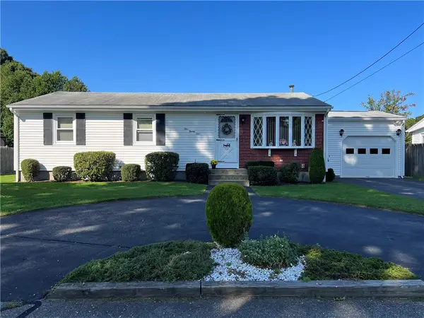 121 Lloyd Avenue, Warwick, RI 02889