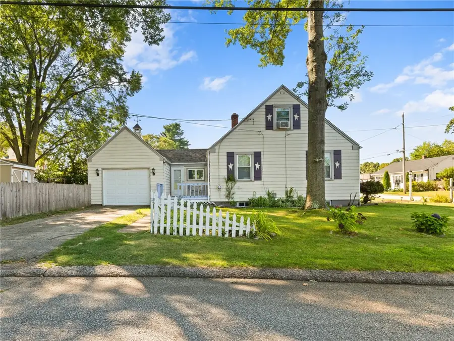 110 Heath Avenue, Warwick, RI 02888 - Image #2
