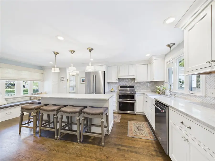 75 Bow Street, East Greenwich, RI 02818 - Image #3