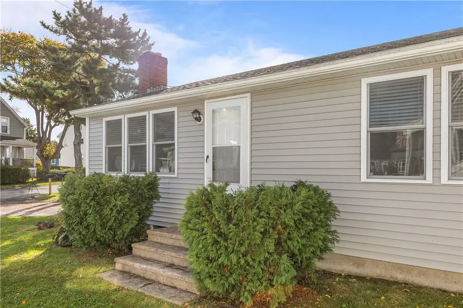 162 Center Avenue, Middletown, RI 02842 - Image #3