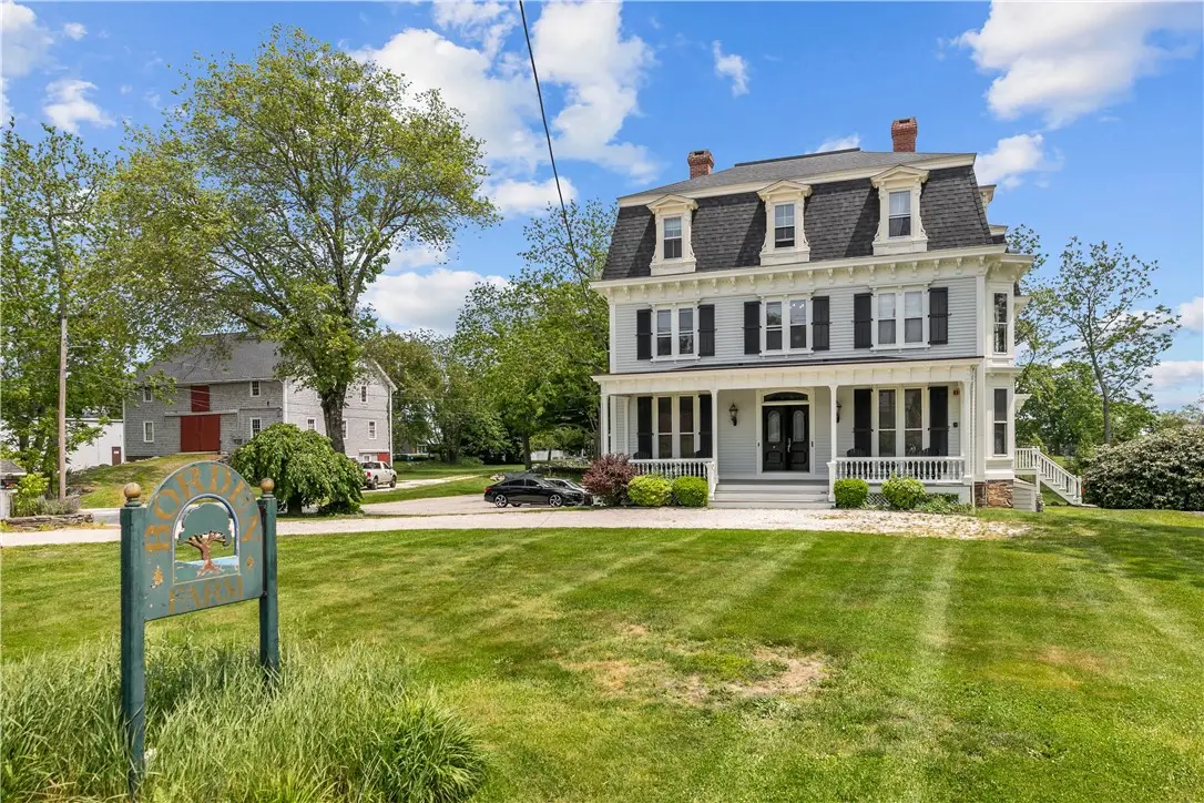 2951 East Main Road #3, Portsmouth, RI 02871 - Image #1